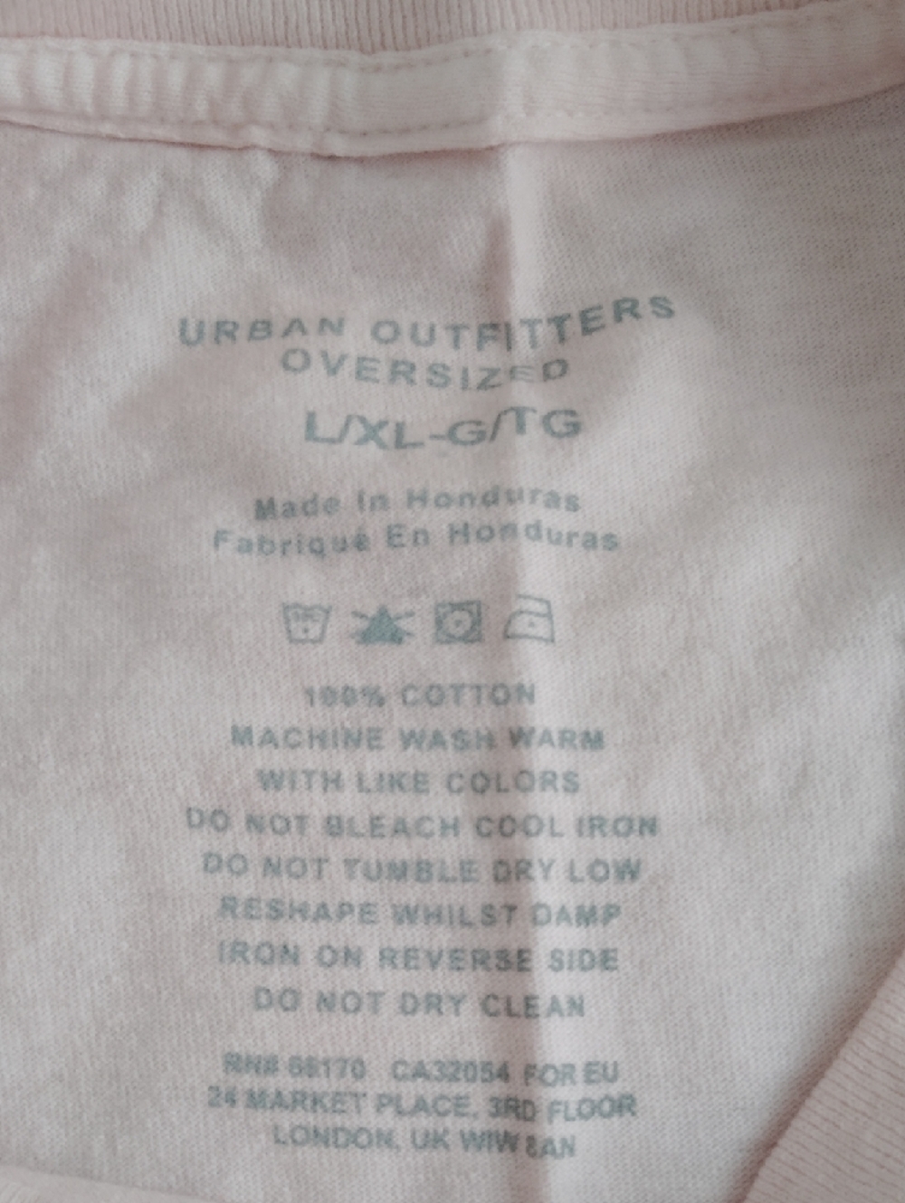 NWOT - Urban Outfitters Light Pink Cat Collage Tee - Picture 4 of 4